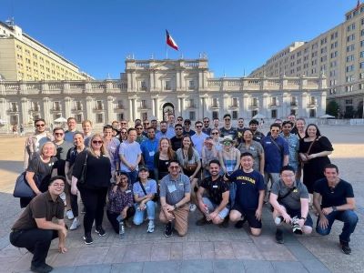 Group photo of Michigan Ross Online MBA students in Chile. 